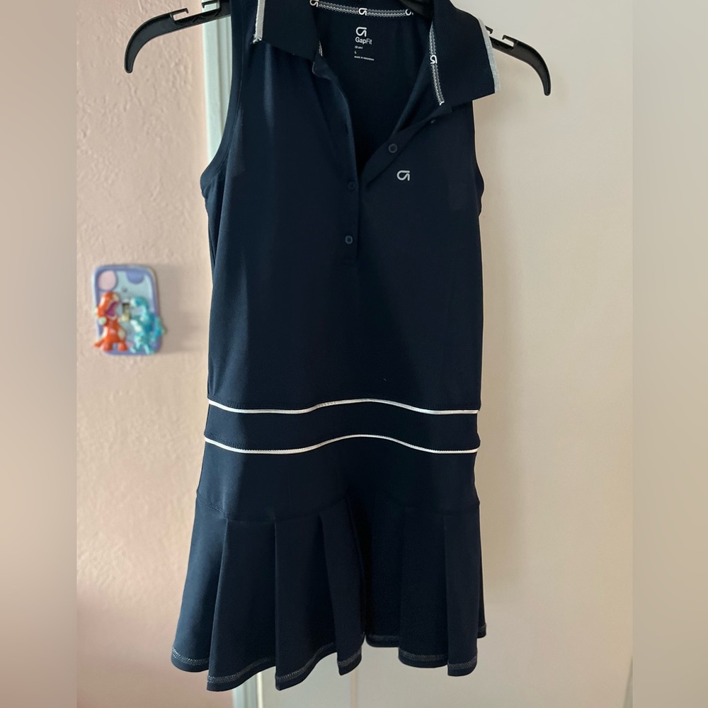 Gap fit girls tennis dress (skort) size large.